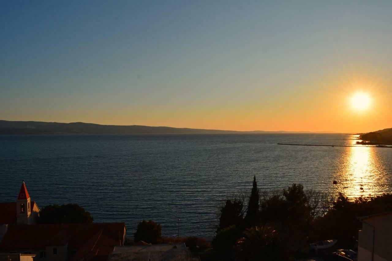 Cosy Sunset Apartment Omiš Esterno foto