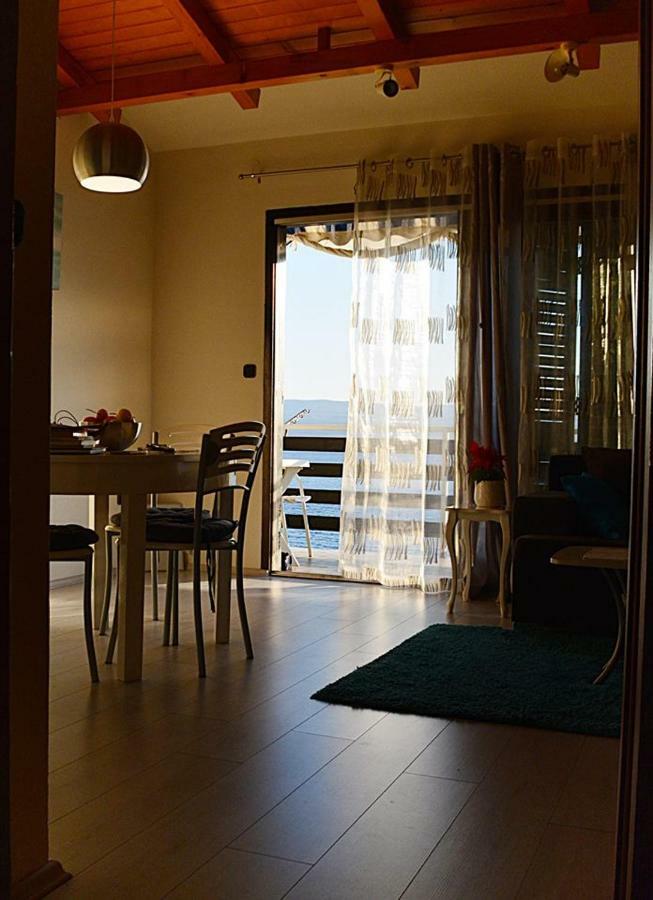 Cosy Sunset Apartment Omiš Esterno foto